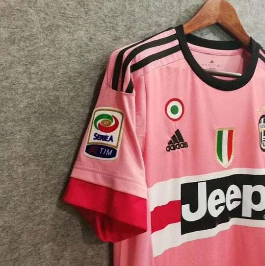 Retro Juventus Away Pink Jersey 15/16