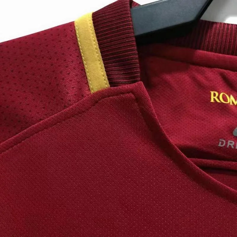 Retro Roma Home Jersey 17/18