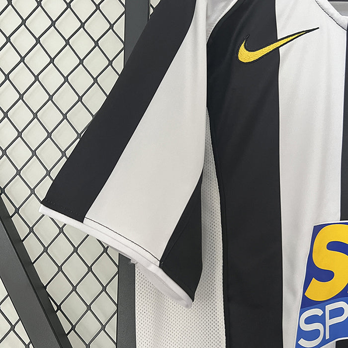 Retro Juventus Home Jersey 04/05
