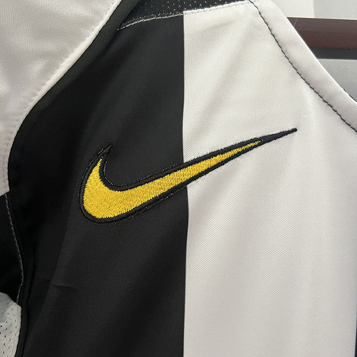 Retro Juventus Home Jersey 04/05