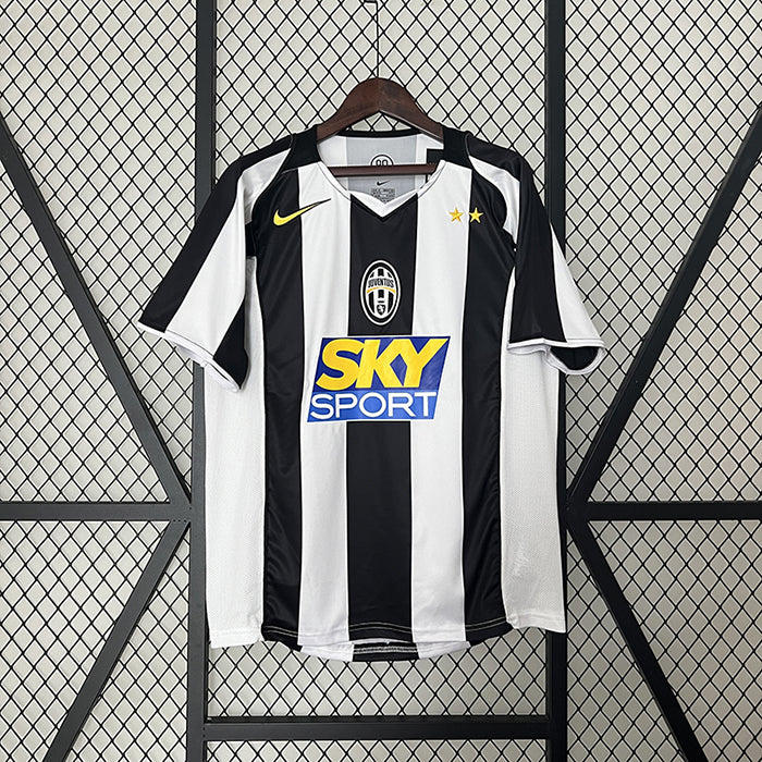 Retro Juventus Home Jersey 04/05