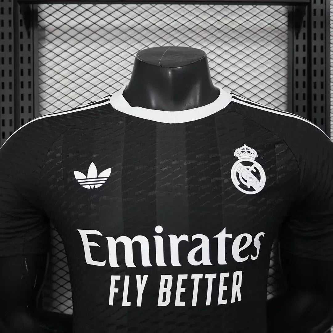 Authentic Real Madrid Goalkeeper Black Jersey 25/26