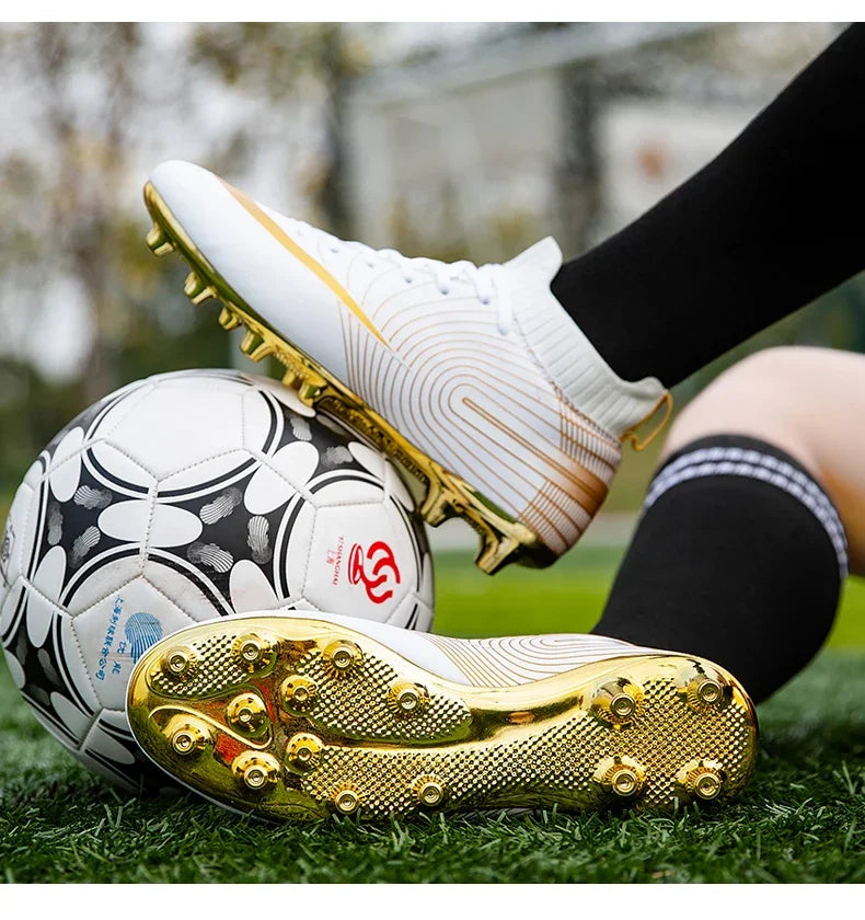 Professional golden football shoes
