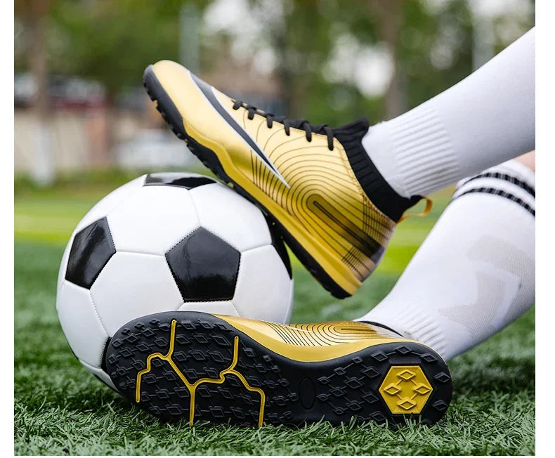 Professional golden football shoes