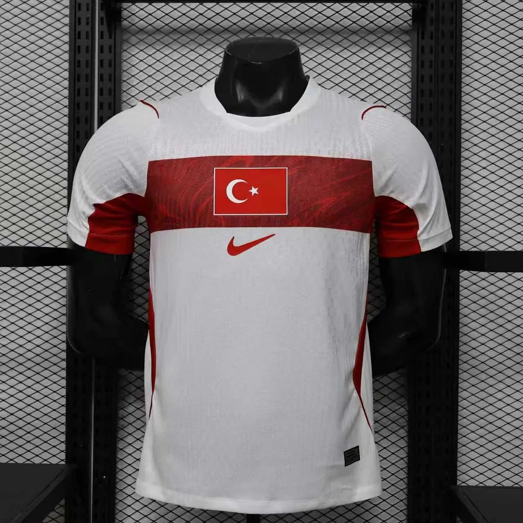 Authentic Türkiye home jersey 2026