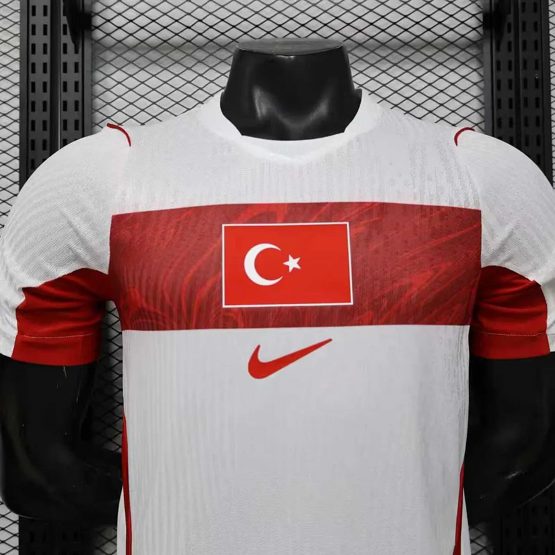 Authentic Türkiye home jersey 2026